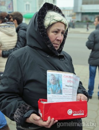 В Гомеле мошенников, которые наживаются на тяжелобольных детях, стало еще больше