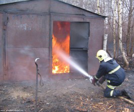 Гомельчанка сожгла соседский сарай