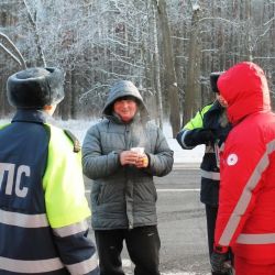 ОТОГРЕЛИ: ГАИ и Красный Крест провели акцию «Мороз»