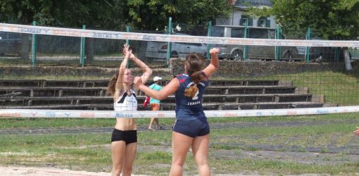 В Жлобине завершился турнир по пляжному волейболу