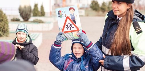 Сотрудники ГАИ в школе провели акцию «Юный пешеход» 